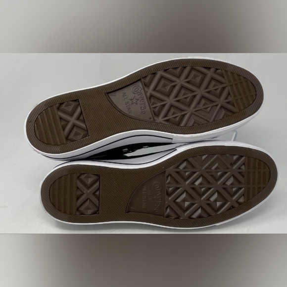 Converse Chuck Taylor All Star Lift Black White Sneakers Wmn's Size 5.5 NWOT - Picture 8 of 10